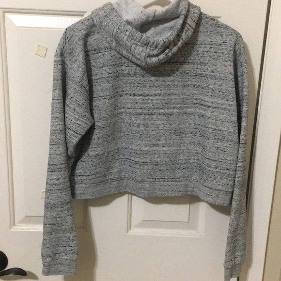 H&M Crop Hoodie - Picture 4 of 4